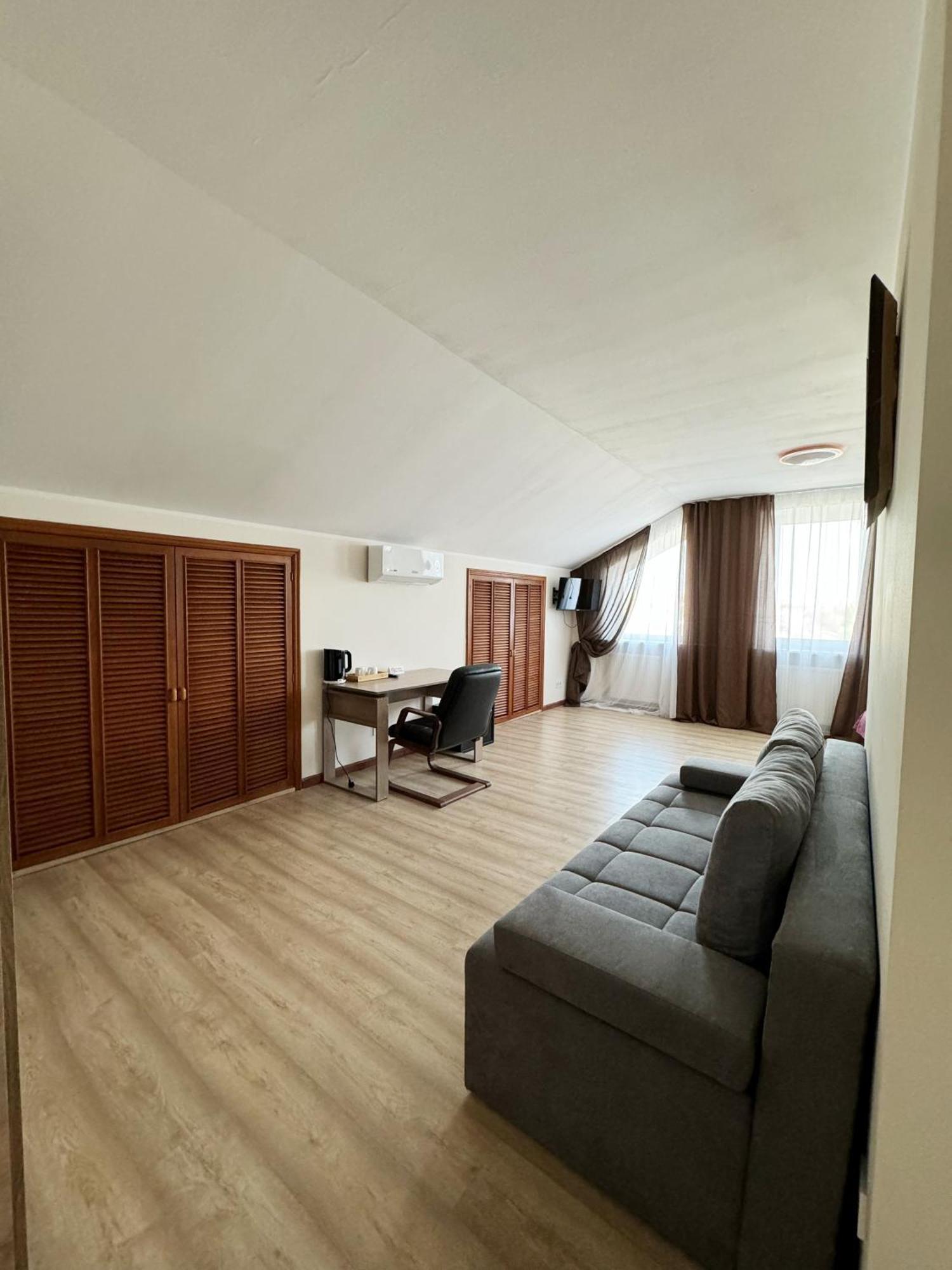 Signeev'S Villa Kijów Zewnętrze zdjęcie