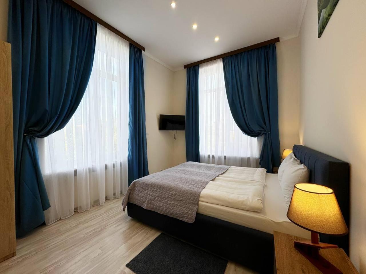 Signeev'S Villa Kijów Zewnętrze zdjęcie